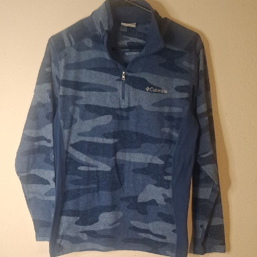Columbia Men's Blue Camo Sweater size small